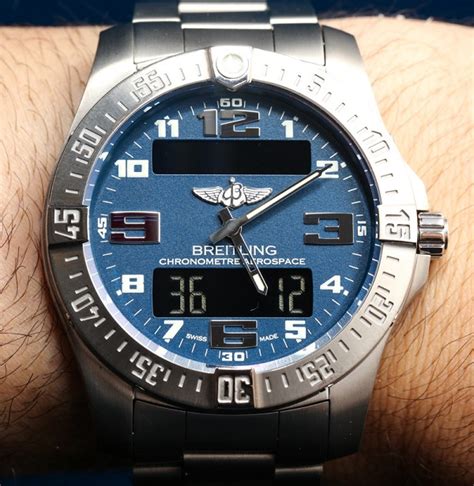 breitling aerospace hands out of sync